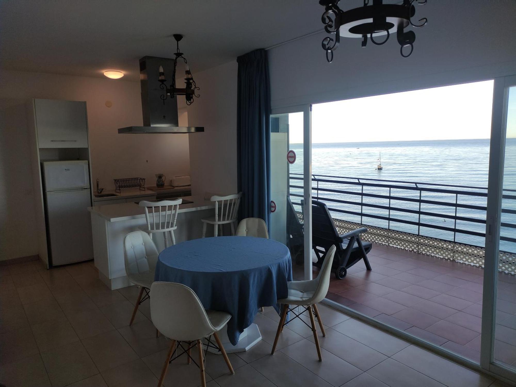 Apartment In Marbella First Line Beach Apto 4-6 ภายนอก รูปภาพ