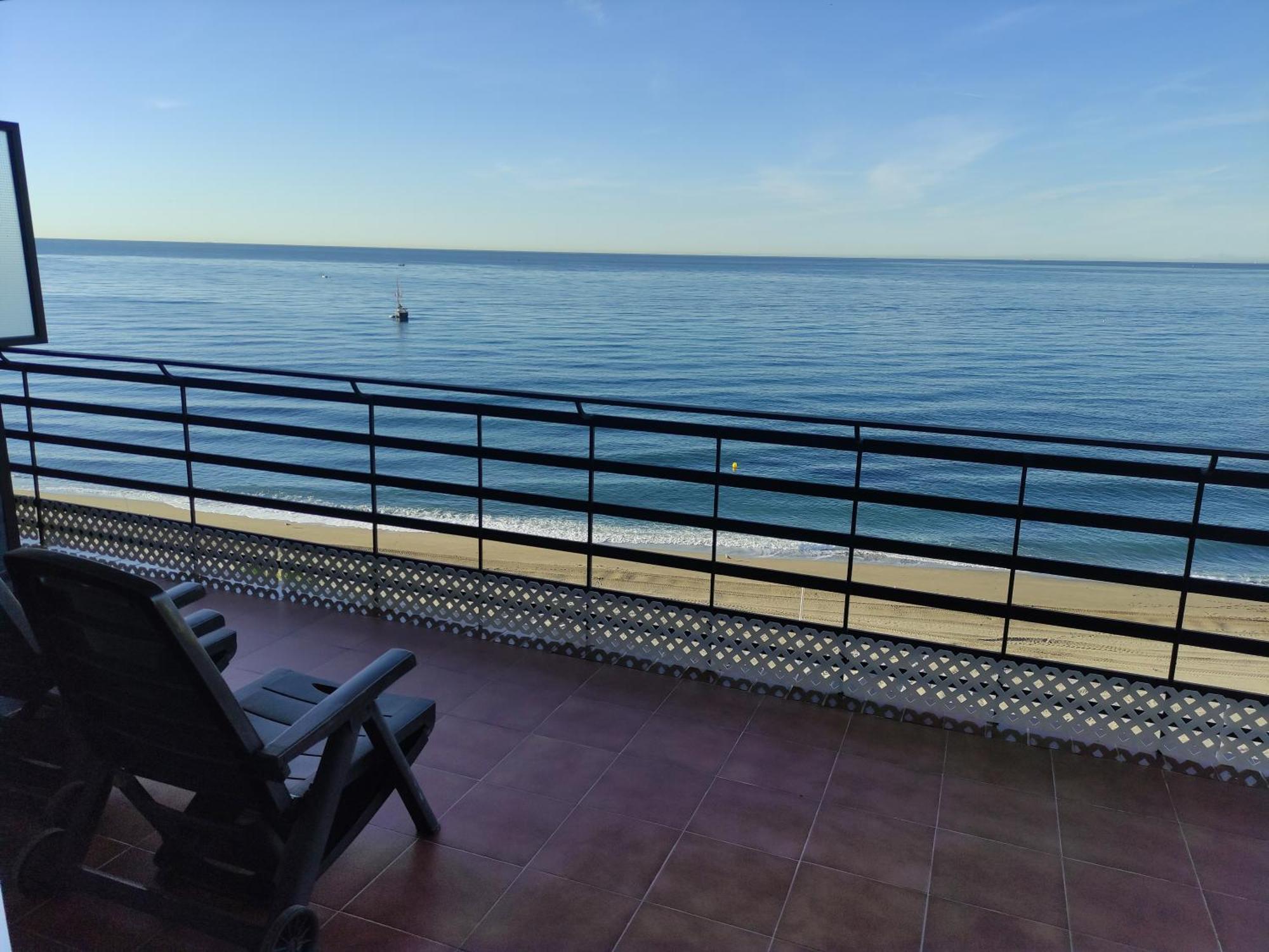 Apartment In Marbella First Line Beach Apto 4-6 ภายนอก รูปภาพ