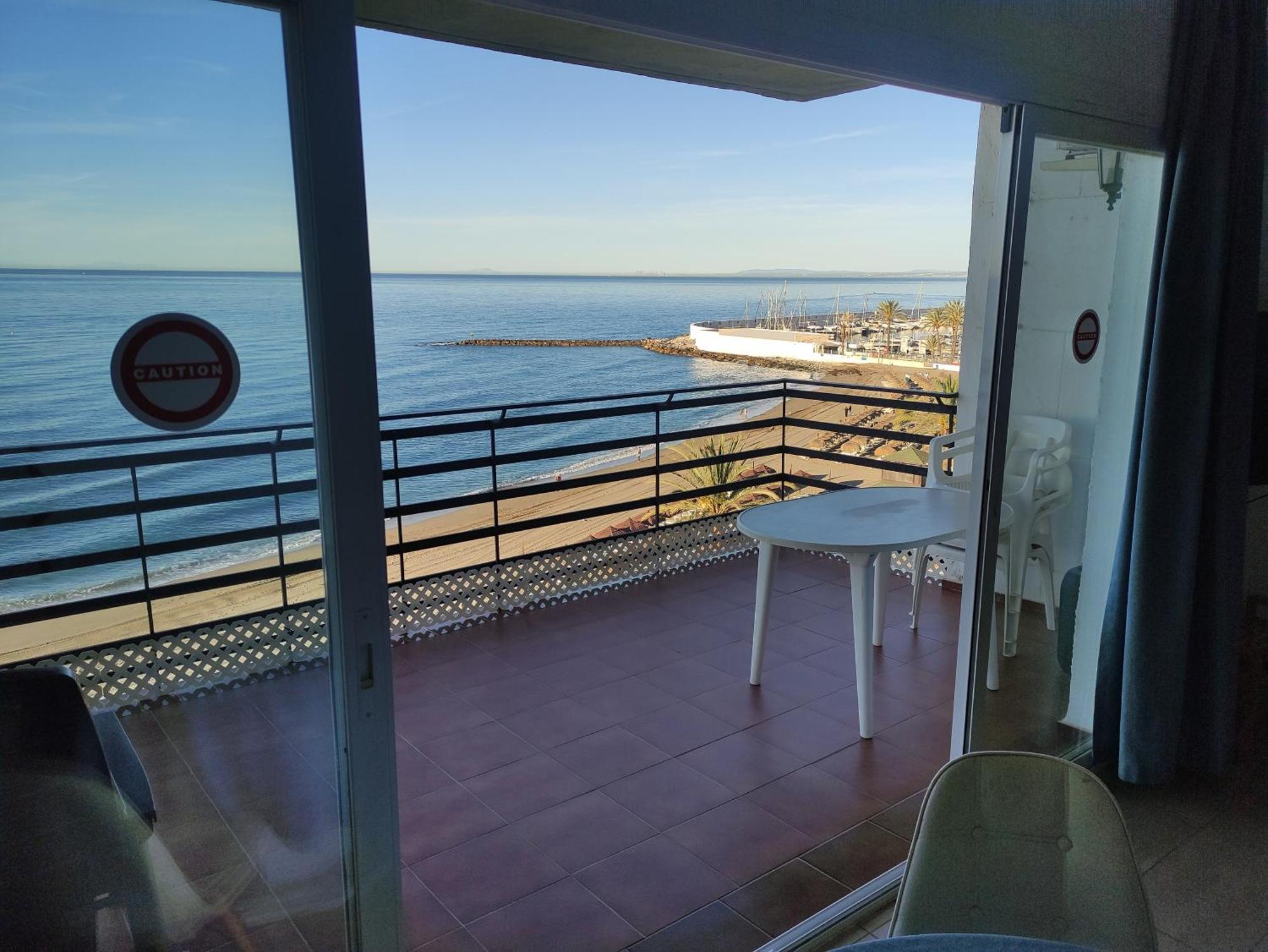 Apartment In Marbella First Line Beach Apto 4-6 ภายนอก รูปภาพ