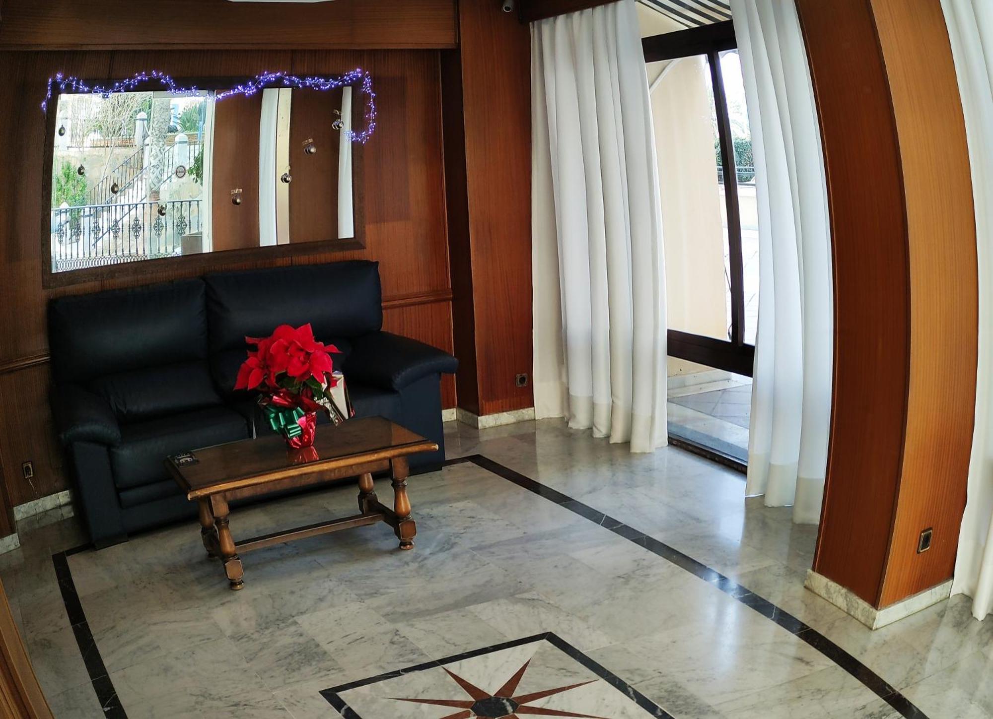 Apartment In Marbella First Line Beach Apto 4-6 ภายนอก รูปภาพ