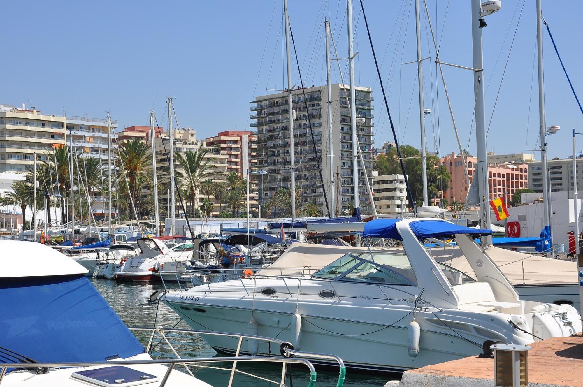 Apartment In Marbella First Line Beach Apto 4-6 ภายนอก รูปภาพ